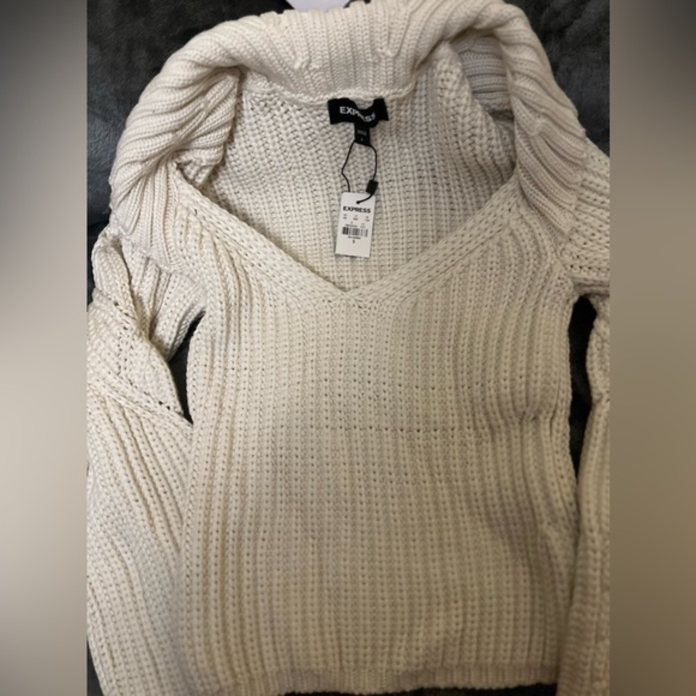Brand new‎ with tag express sweater women’s
